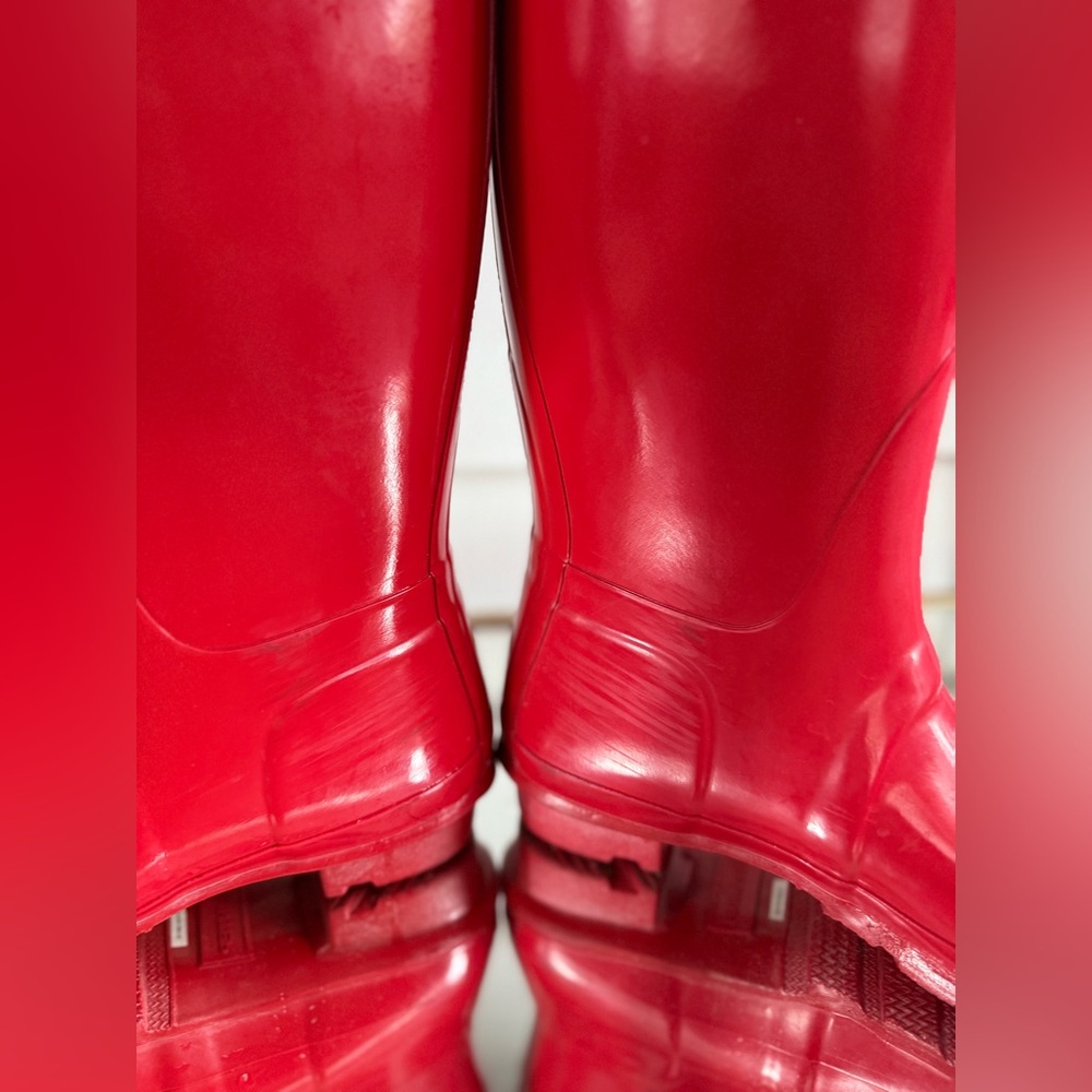 Hunter Women's Glossy Red Rain Boots - Picture 5 of 8